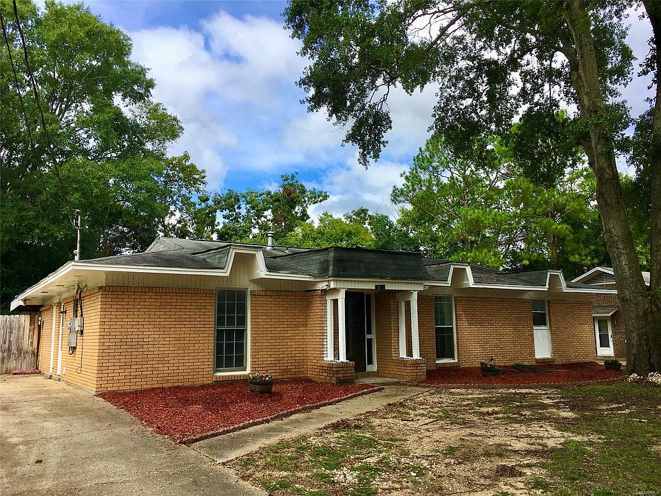 1st image of 311 N Burbank Dr