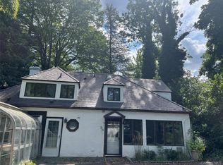 5 Beverly Rd, Port Washington, NY 11050