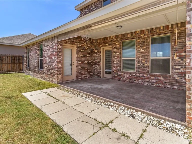 5217 Lost Creek Ln — Photo 14