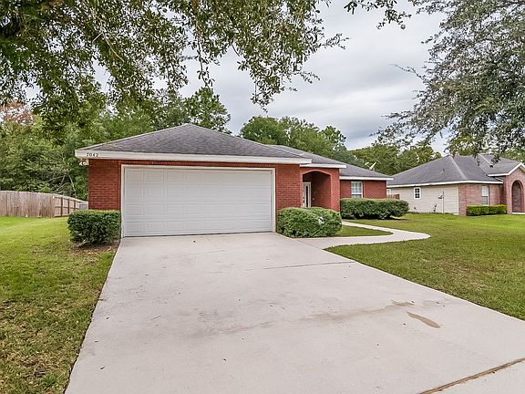 2nd image of 7042 Vida Ln
