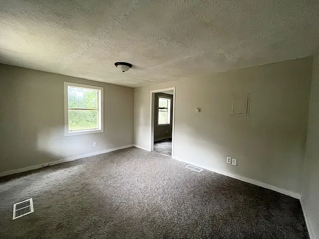 111 Kentucky Ave — Photo 5