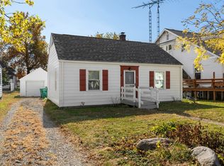 110 E Peterson St, Otterbein, IN 47970