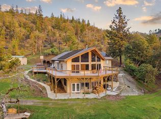 4730 W Griffin Creek Rd, Medford, OR 97501