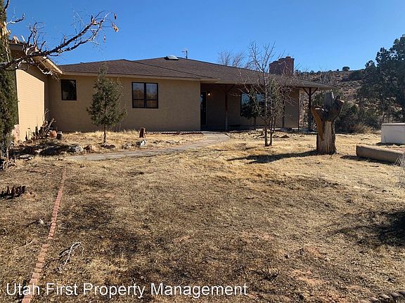 3rd image of 1394 N Homespun Dr