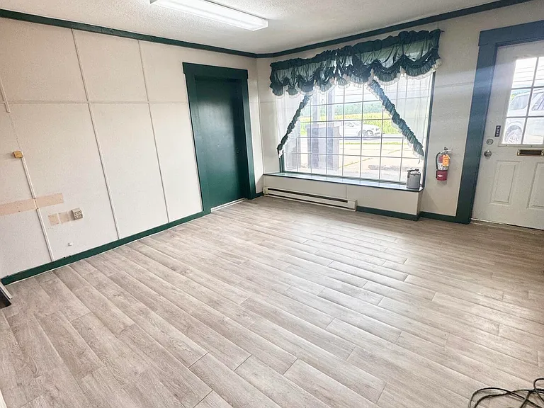 7859 Old Turnpike Rd — Photo 3