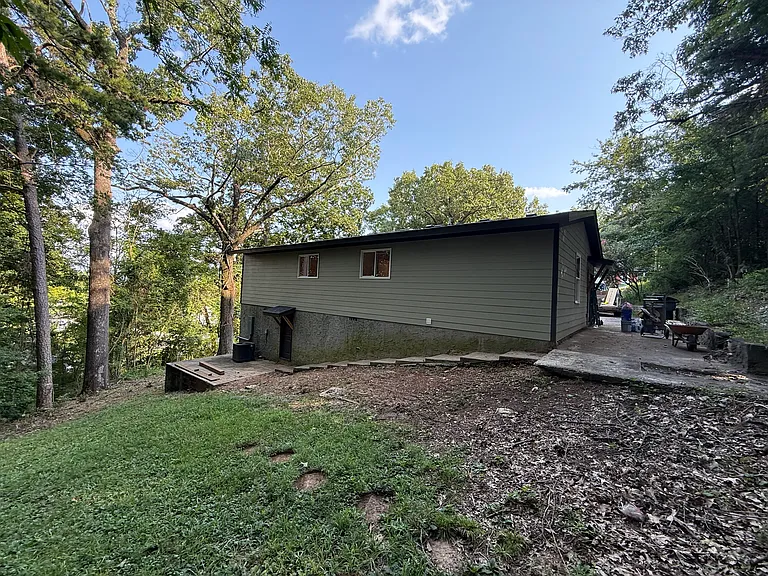 2825 Ridgemont Dr — Photo 26