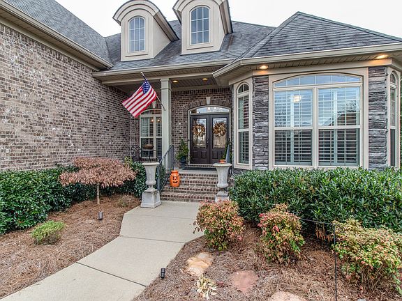 5th image of 608 Gardenia Way