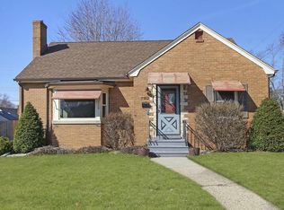 7302 Pershing Blvd, Kenosha, WI 53142