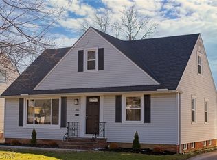 1662 Hawthorne Dr, Mayfield Heights, OH