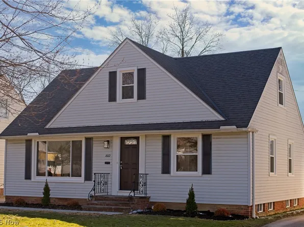 1662 Hawthorne Dr, Mayfield Heights, OH 44124