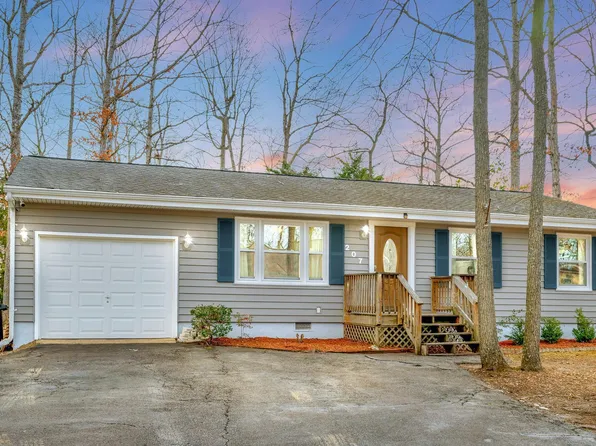 207 Limestone Ln, Locust Grove, VA 22508