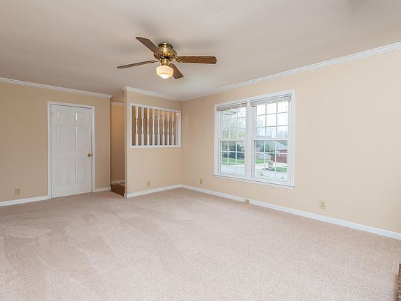 3rd image of 606 Irongate Blvd