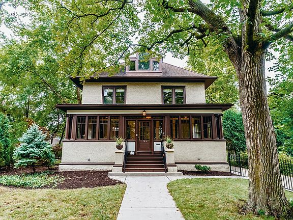 3rd image of 725 N Oak Park Ave