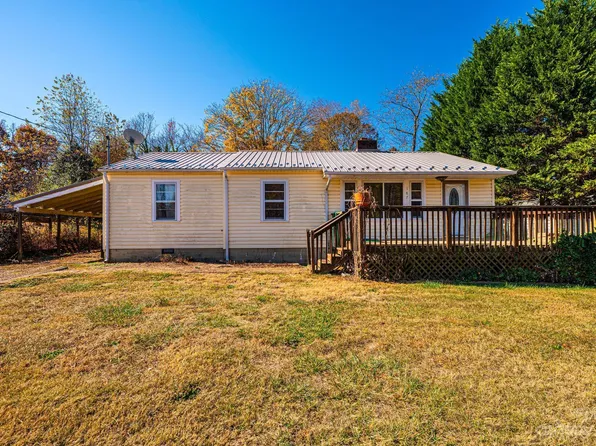 187 Power St, Hudson, NC 28638