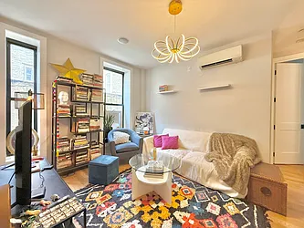 Rented by Doorway NYC, LLC