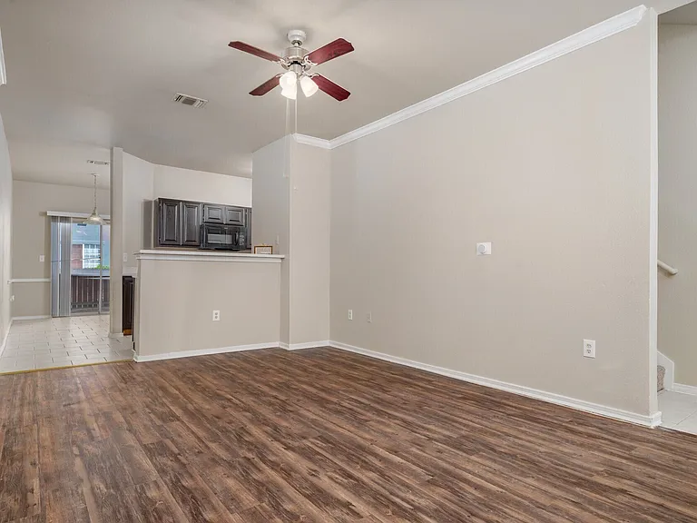 Houston Street Townhomes — Photo 18