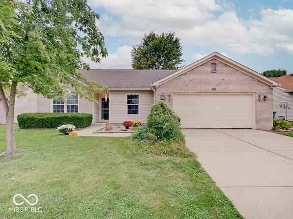 2160 Meadow Glen Blvd, Franklin, IN 46131