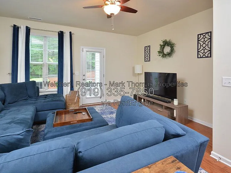 100 Stratford Lakes Drive 324 #324 — Photo 7