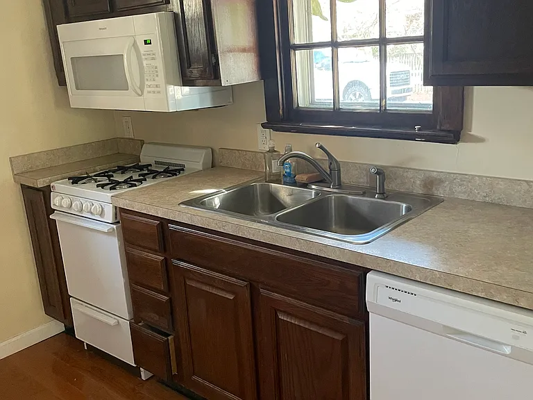 635 S Front St — Photo 19