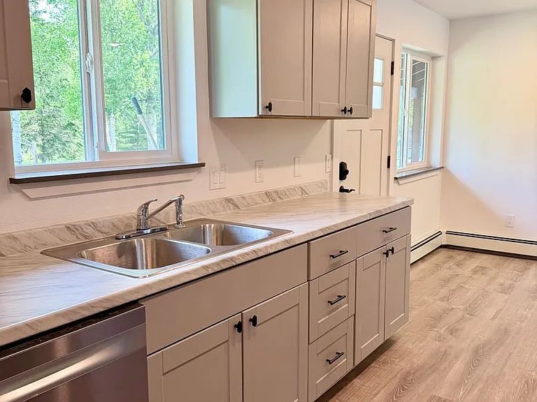 340 S Kobuk St — Photo 3