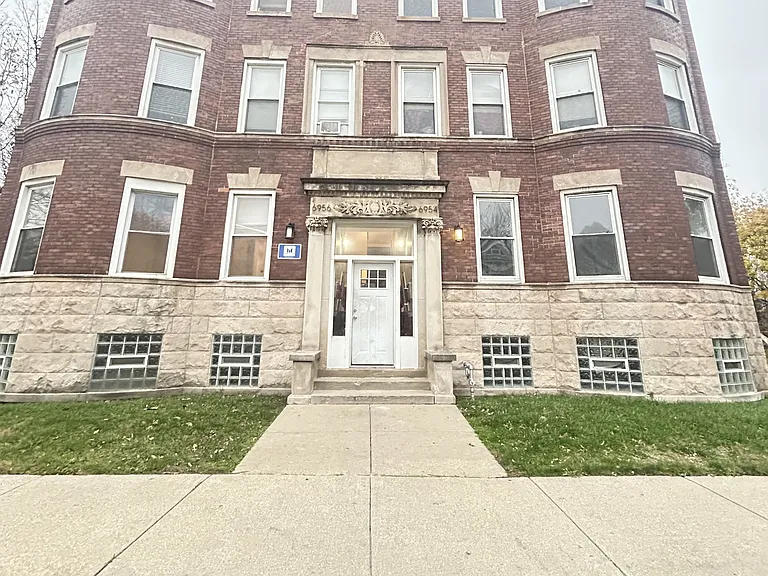 6954 S Yale Ave #11 — Photo 1