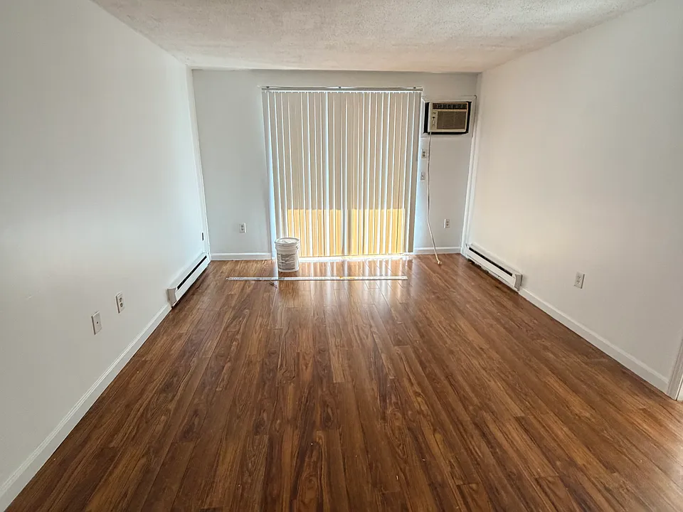 10 Wrentham Rd #303