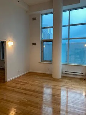 Rented by R New York | media 11