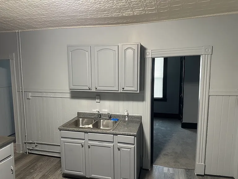 683 Union St #2 — Photo 13