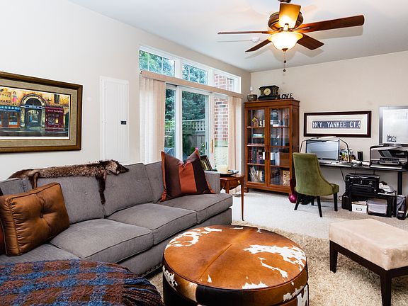 5th image of 531 Grove Ln #B