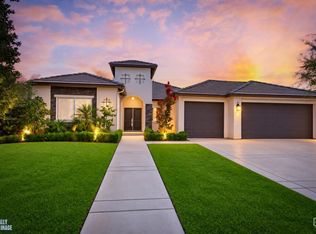 15001 Cotton Blossom Ave, Bakersfield, CA 93314