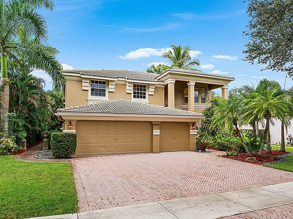 2nd image of 6395 Stonehurst Circle