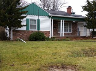 306 E Ray St, Kentland, IN 47951