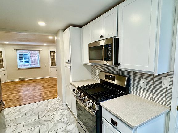 2nd image of 3480 Warren Rd Unit 2