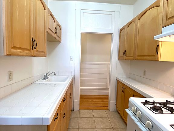 3rd image of 1449 Washington St APT 8