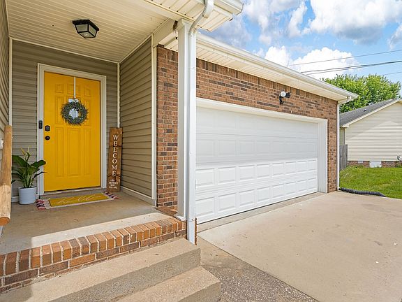 4th image of 2413 Egret Dr