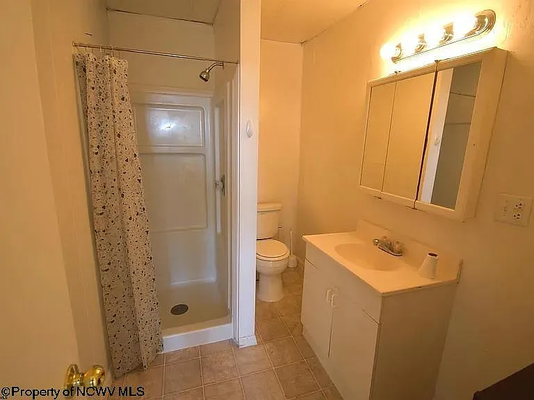 665 Price St — Photo 8