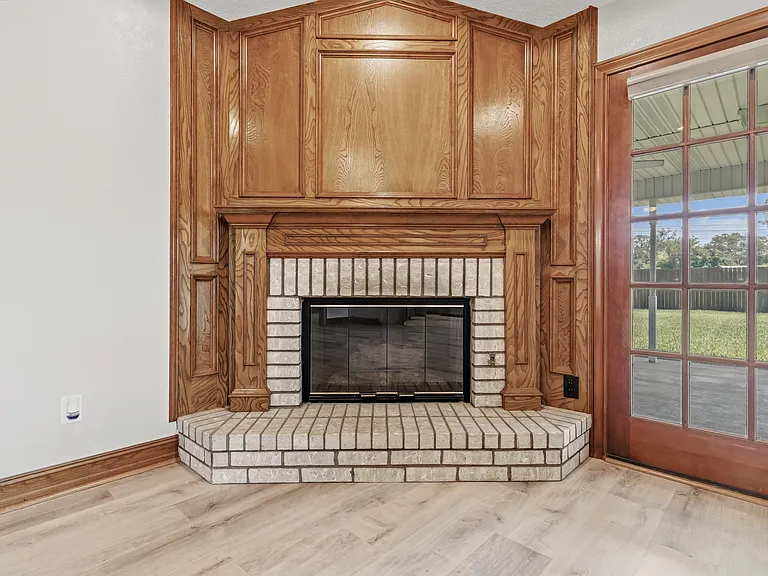 6970 Ellen Ln — Photo 12