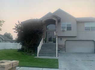 5262 S Thunder Dr, Ammon, ID 83406