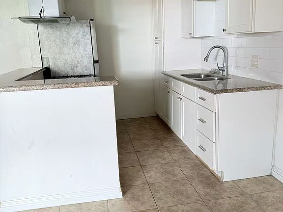 2nd image of 1121 W Fay Ln APT 3