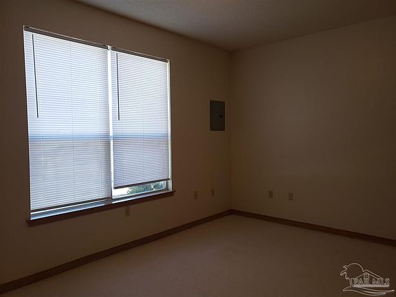 5th image of 5020 Lillian Hwy #A