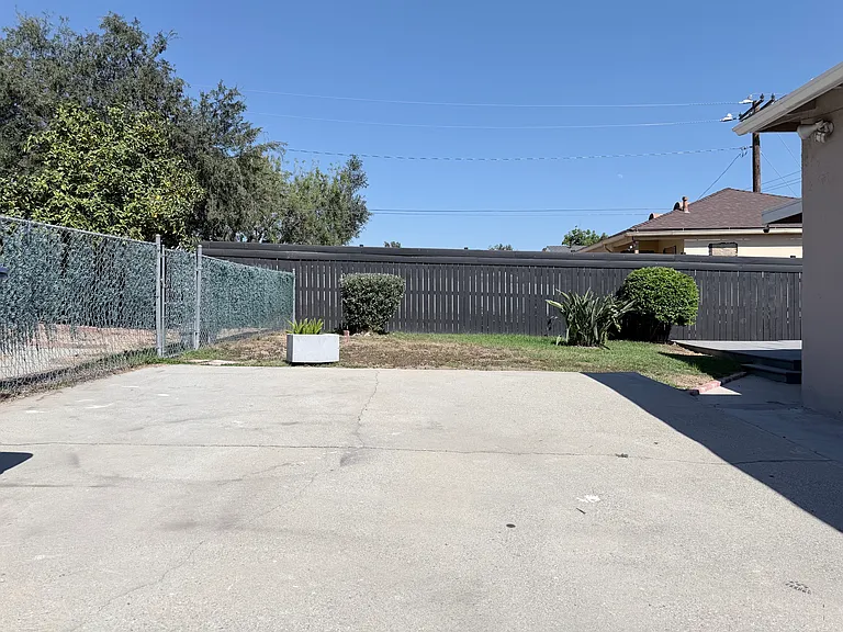 3082 Thurin Ave — Photo 21