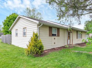 6205 Frazeysburg Rd, Nashport, OH 43830