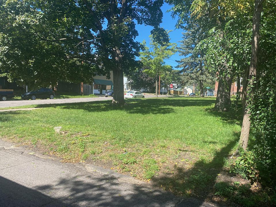 1st image of 1698 Lafond Ave