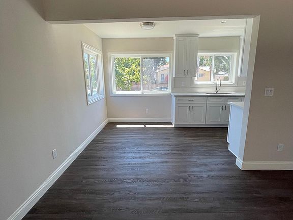 3rd image of 1111 Benito Ave #2