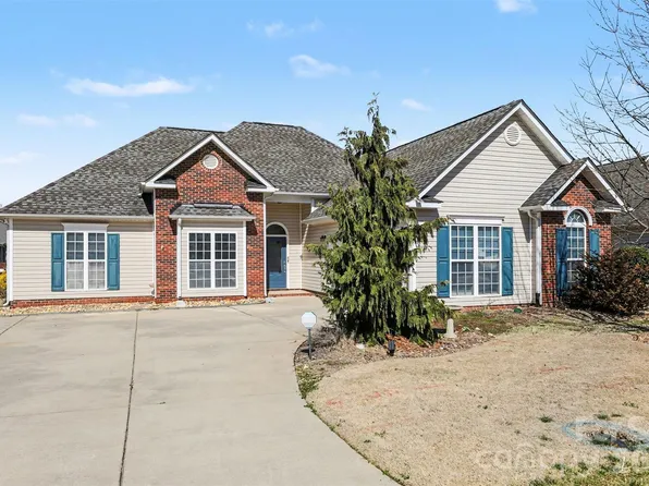 3003 Galena Chase Dr, Indian Trail, NC 28079