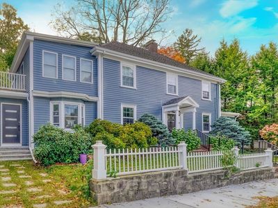 9 Glen Rd, Newton, MA, 02459
