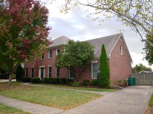 8604 Glenfield Way, Louisville, KY