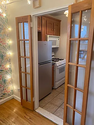 Rented by REMAX Elite | media 8