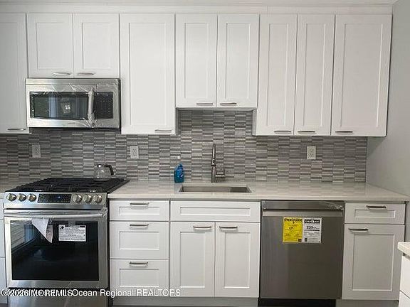 4th image of 442 Redmond Ave