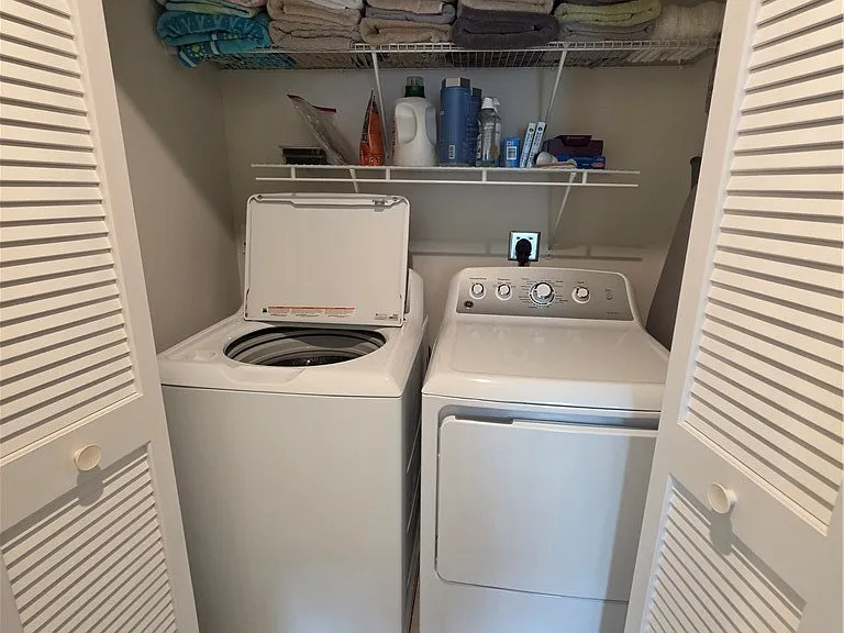 120 Crown St — Photo 27